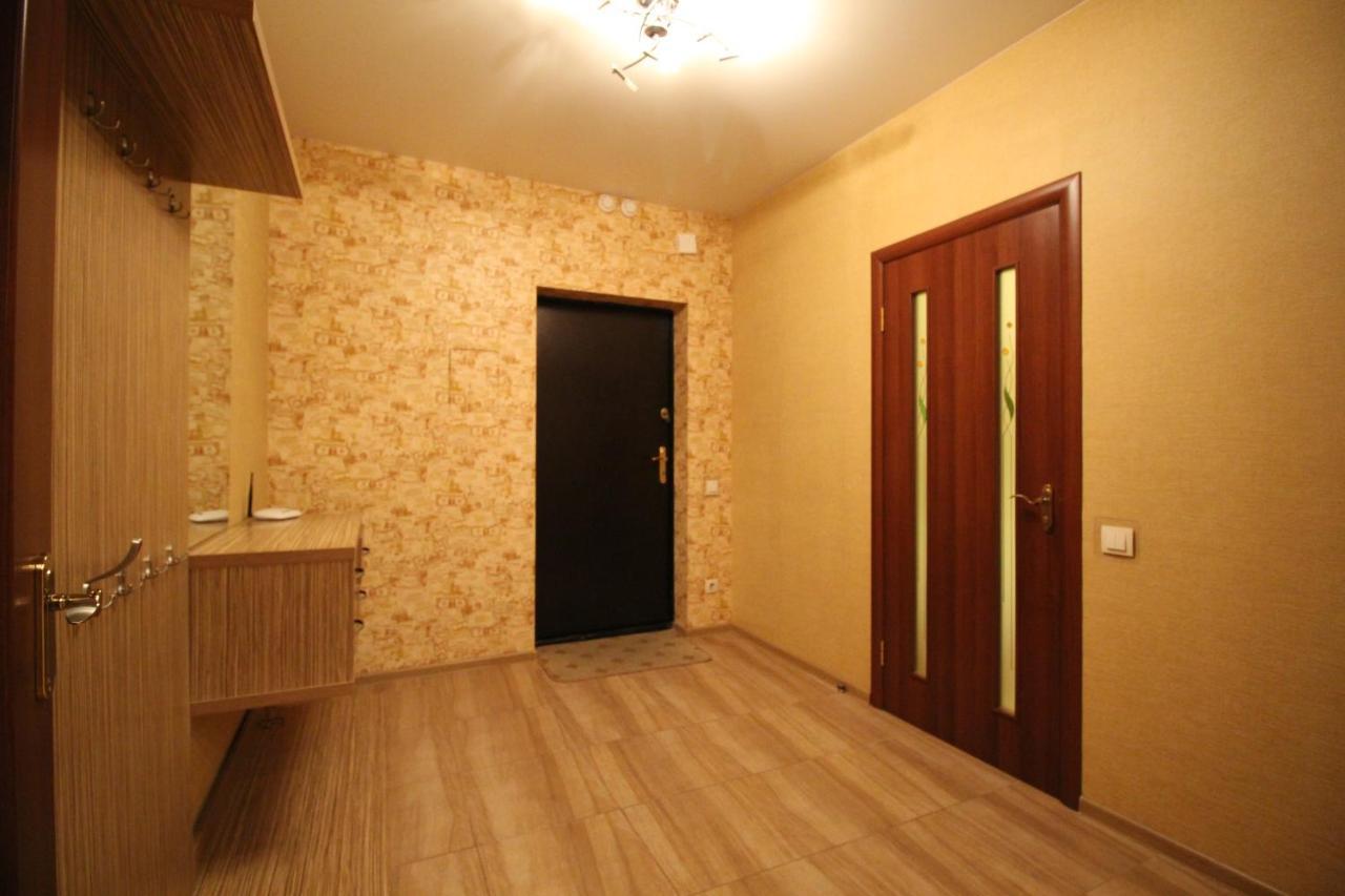 Panoramic View Lux Apartment On Metro Osokorky Kiev Exterior photo