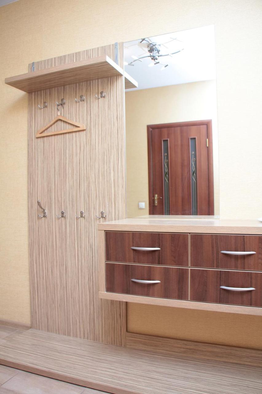 Panoramic View Lux Apartment On Metro Osokorky Kiev Exterior photo
